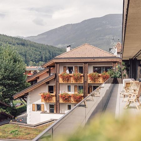 Hotel Restaurant Langgenhof Brunico Esterno foto
