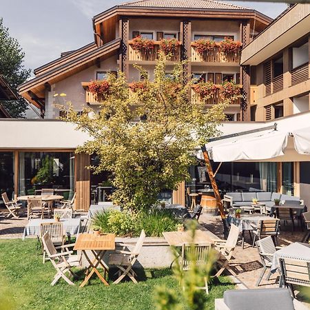 Hotel Restaurant Langgenhof Brunico Esterno foto